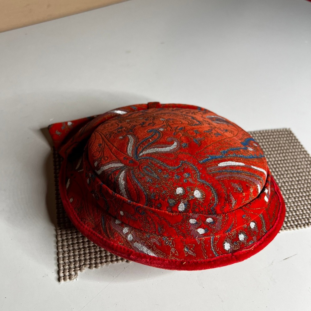 Vintage Juli Kay Chicago Red Velvet Metallic Paisley Brocade Pillbox Hat 1960s